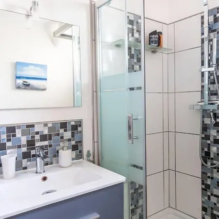 Au Pied A Terre Du Marin - Of The Sailor Le Havre